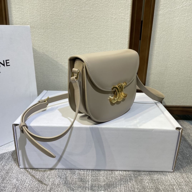 Ce1i*e triomphe bags